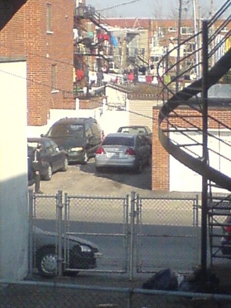 ملف:Mercier-est neighbourhood.JPG