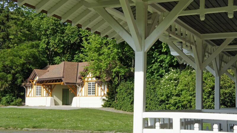 ملف:Parc de champagne 225.JPG