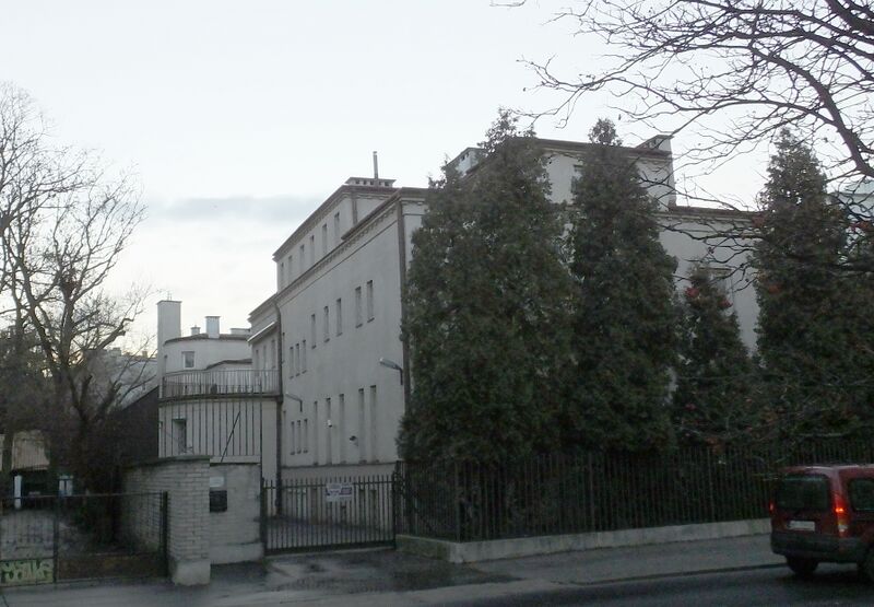 ملف:Raszyńska 25.jpg