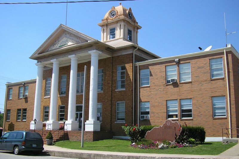 ملف:Wolfe County, Kentucky courthouse.jpg