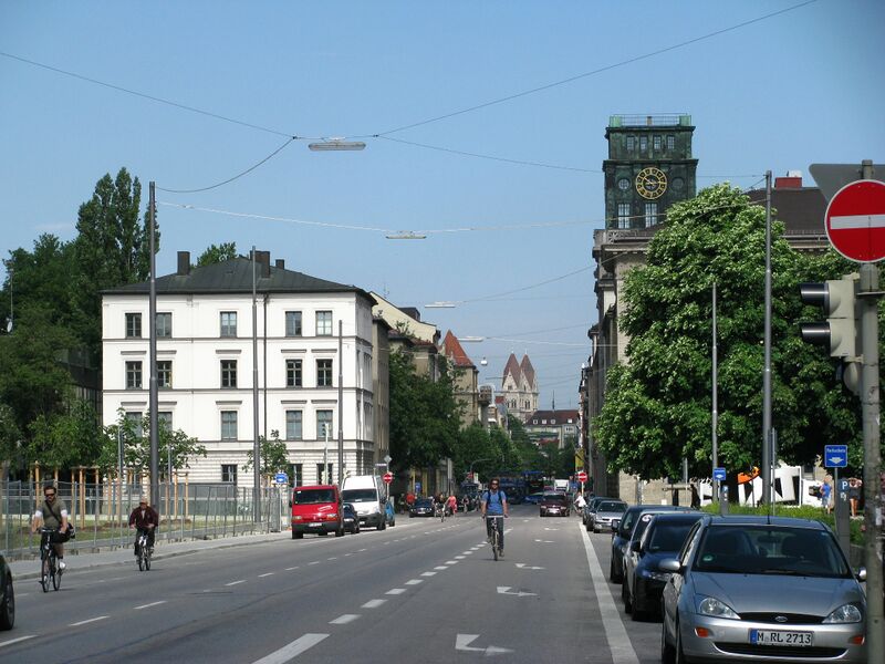 ملف:Gabelsbergerstraße München-1.jpg