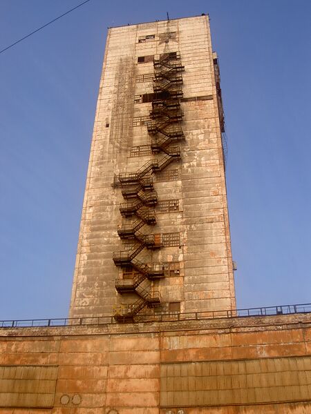 ملف:Kryvyi Rih Gigant-Hlyboka.jpg