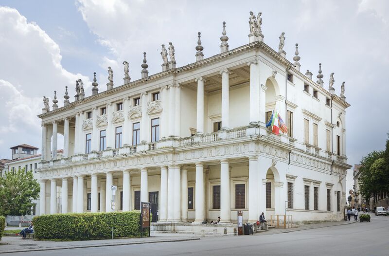 ملف:Palazzo Chiericati (Vicenza).jpg