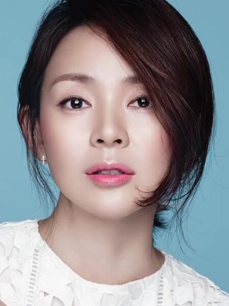 ملف:Shiho Yano (cropped).jpg