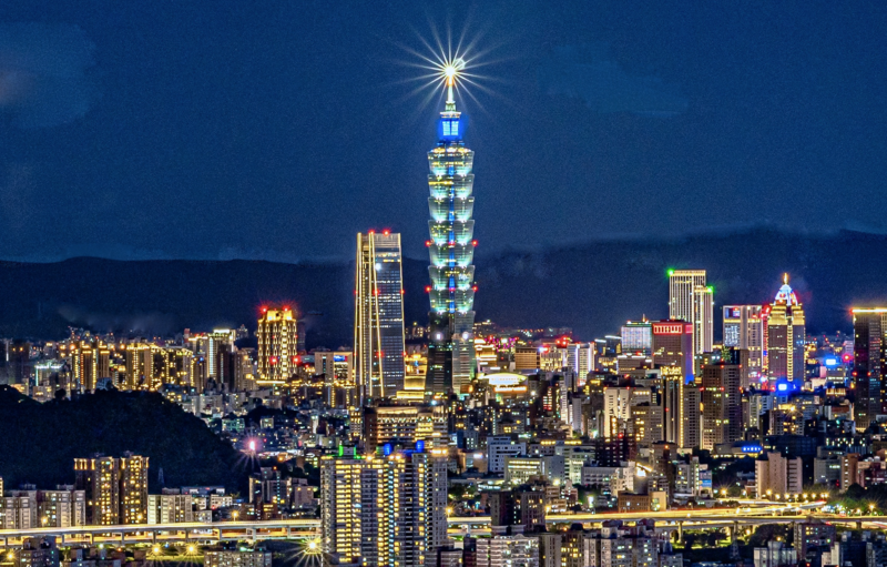 ملف:Taipei night skyline 2020.png