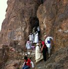 Uhud cave.jpg