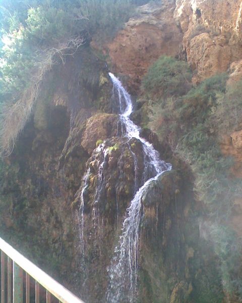 ملف:Derna waterfalls 1.jpg