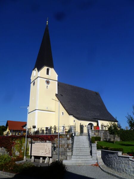ملف:Geboltskirchen (Kirche-1).jpg