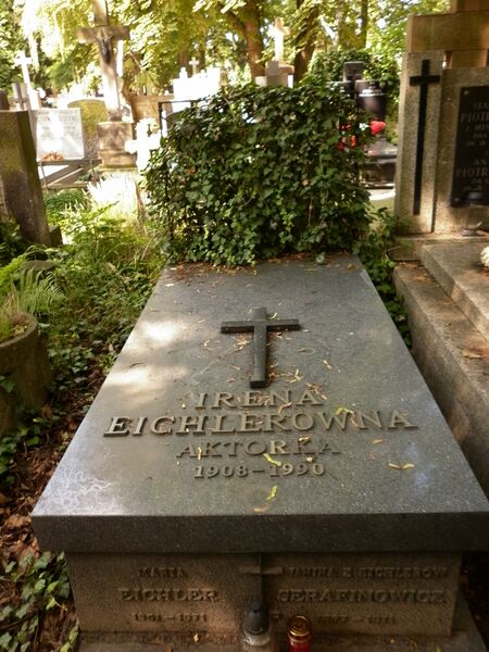 ملف:Irena Eichlerówna grób.JPG