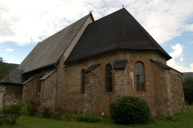 ملف:Plešivec church.JPG