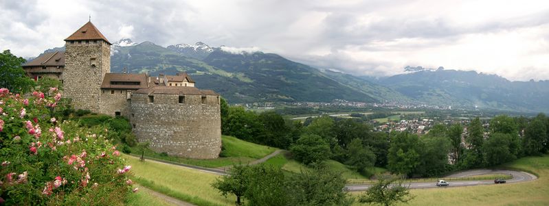 ملف:ViewFromVaduzCastle.jpg