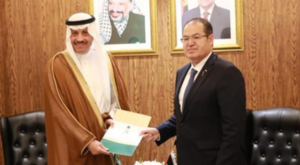 نايف بن بندر السديري يقدم أوراقه سفيرا فوق العادة ومفوضا لدى فلسطين