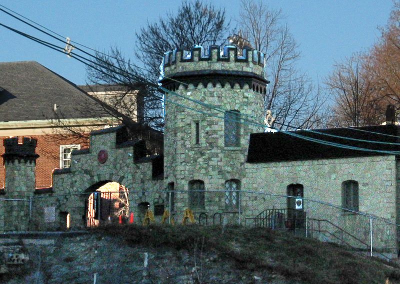 ملف:CastlePointCut.jpg