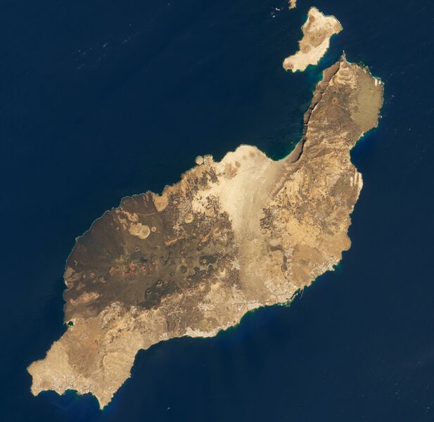 ملف:Lanzarote's Lunar-Like Landscape.jpg