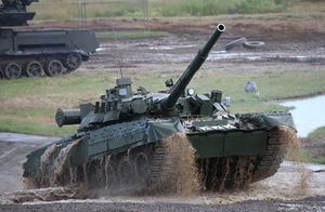 T-80U main battle tank