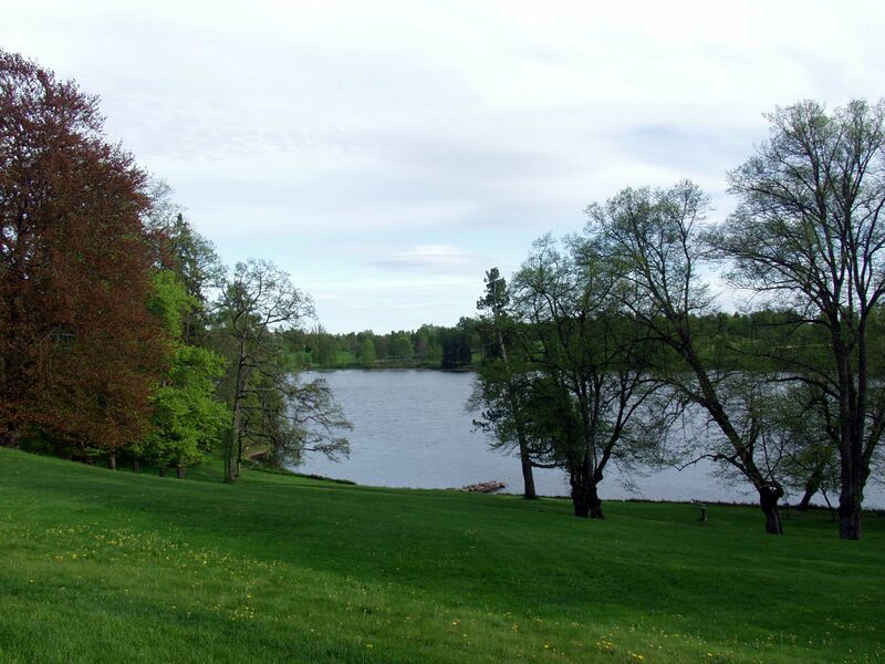 ملف:Bogstadvannet from Bogstad 27may2005.jpg