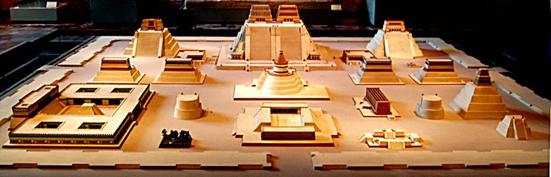 ملف:Model of Tenochtitlan.jpg