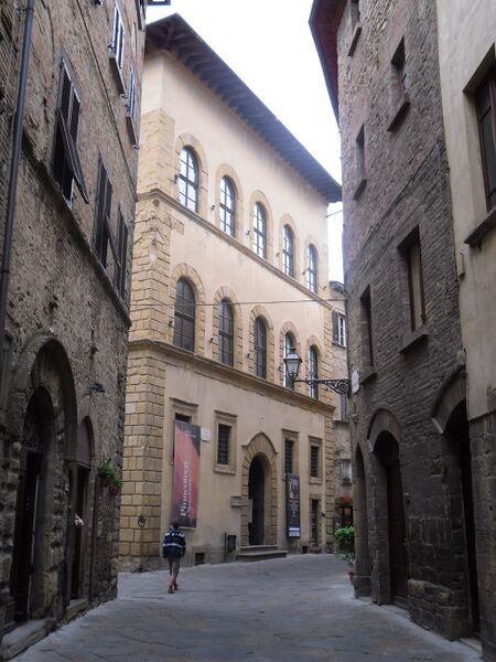 ملف:SDC11838 Volterra Pinacoteca.JPG