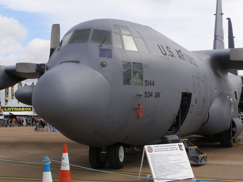 ملف:C-130-91-0944-035.jpg