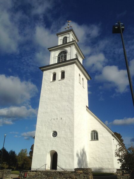 ملف:Karlanda Kyrka.JPG