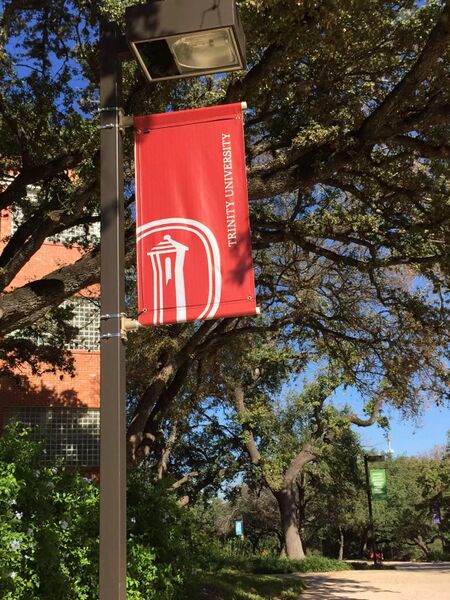 ملف:Trinity University Banner.jpg