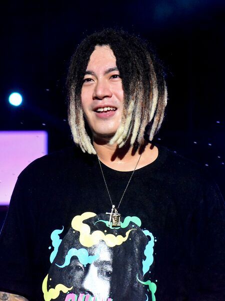 ملف:180802 부산바다축제 스컬 1.jpg