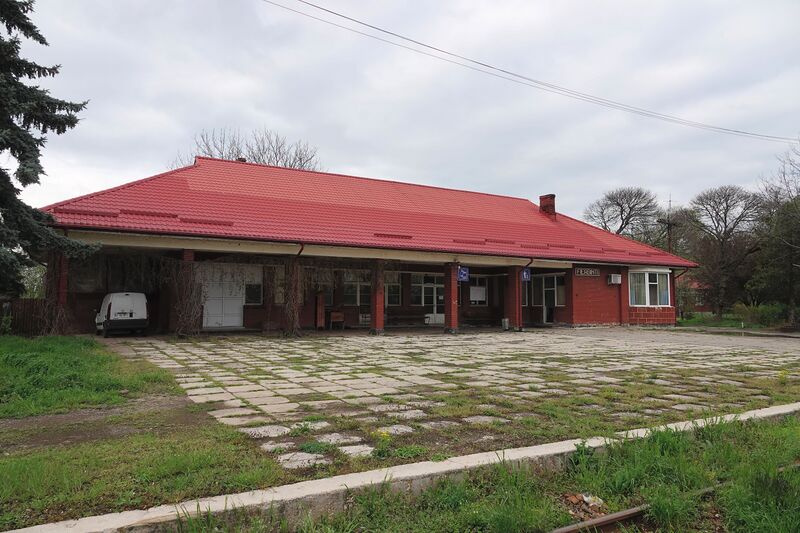 ملف:Fierbinți train station.02.jpg