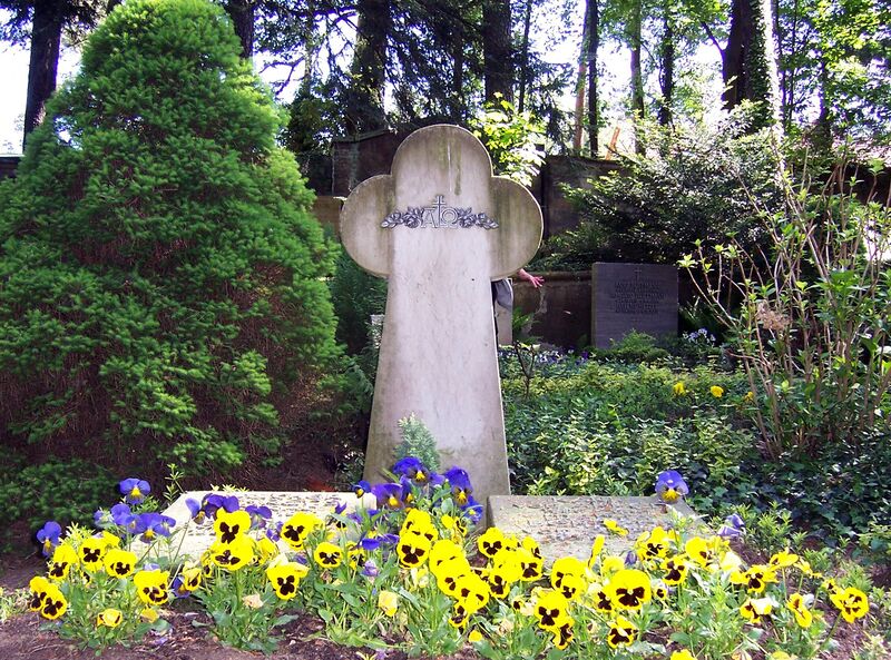 ملف:Grab Karl von Appen.jpg