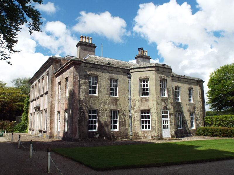 ملف:Trewithen House.jpg