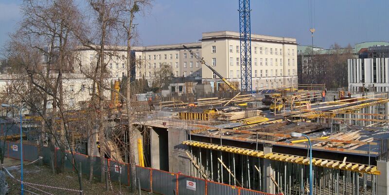 ملف:IBD i CeNT.jpg