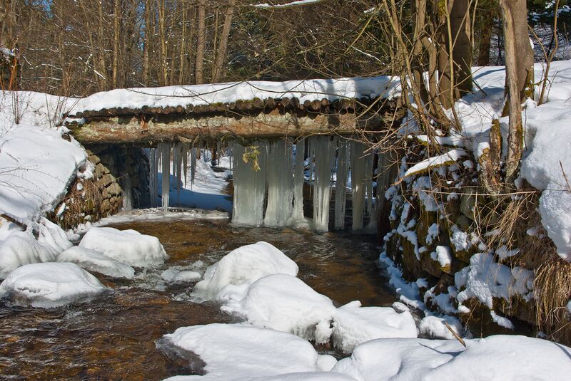 ملف:Lobezský potok nad Sokolovem.jpg