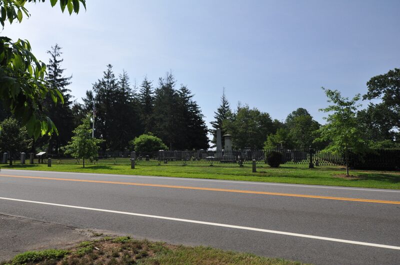 ملف:OldSaybrookCT CypressCemetery.jpg