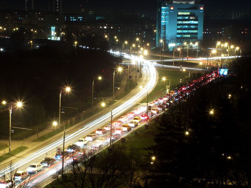 ملف:Traffic in Timisoara...jpg