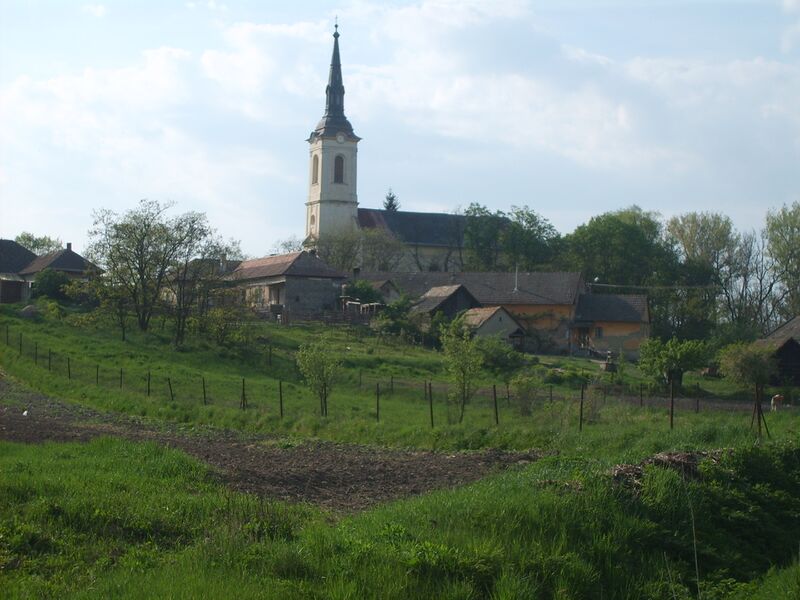 ملف:Velkenye látképe.JPG