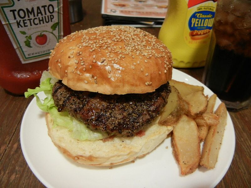 ملف:YOKOSUKA-NAVY-BURGER-TSUNAMI.JPG