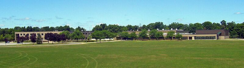 ملف:Goshen Central High School.jpg