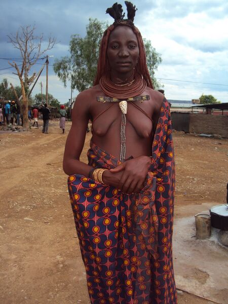 ملف:Himba lady.JPG