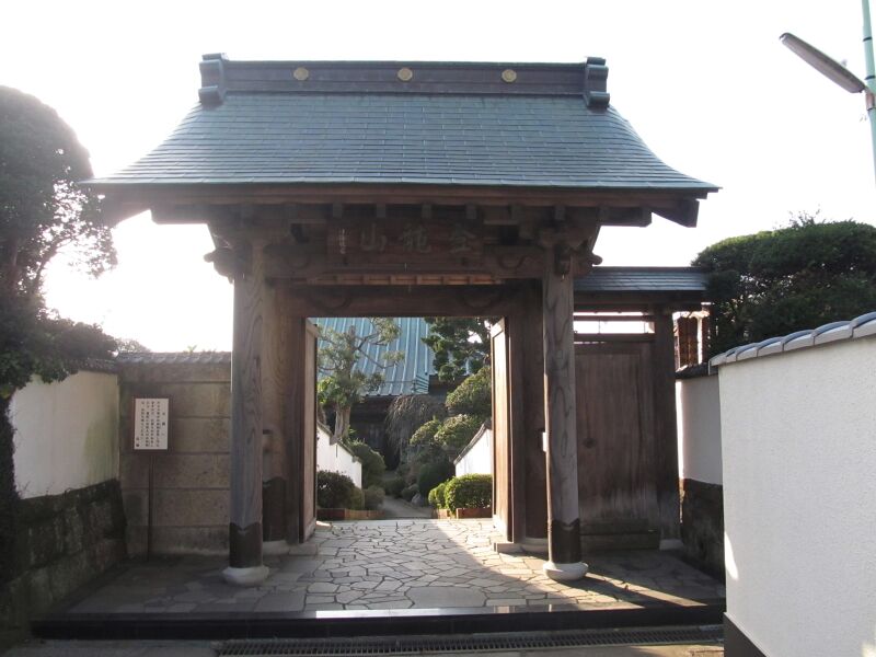 ملف:Shinjo-in's sanmon, Fujisawa, Kanagawa.jpg