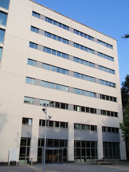 ملف:Tias Nimbas Businees School.JPG