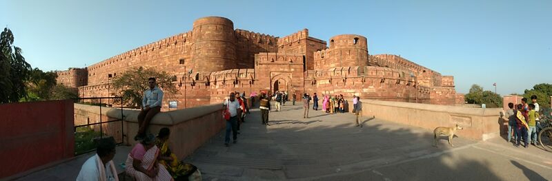 ملف:Agra Fort Panaroma.jpg