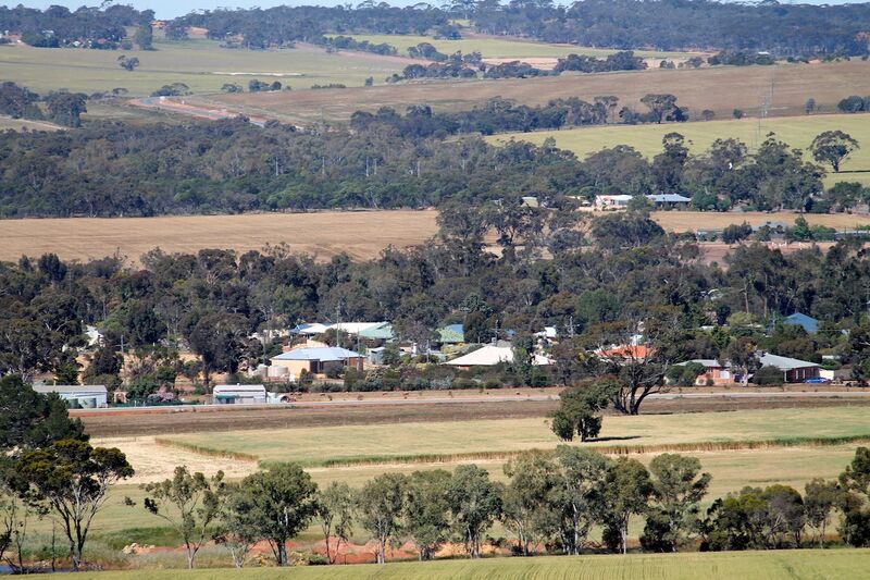ملف:Brookton from west.JPG