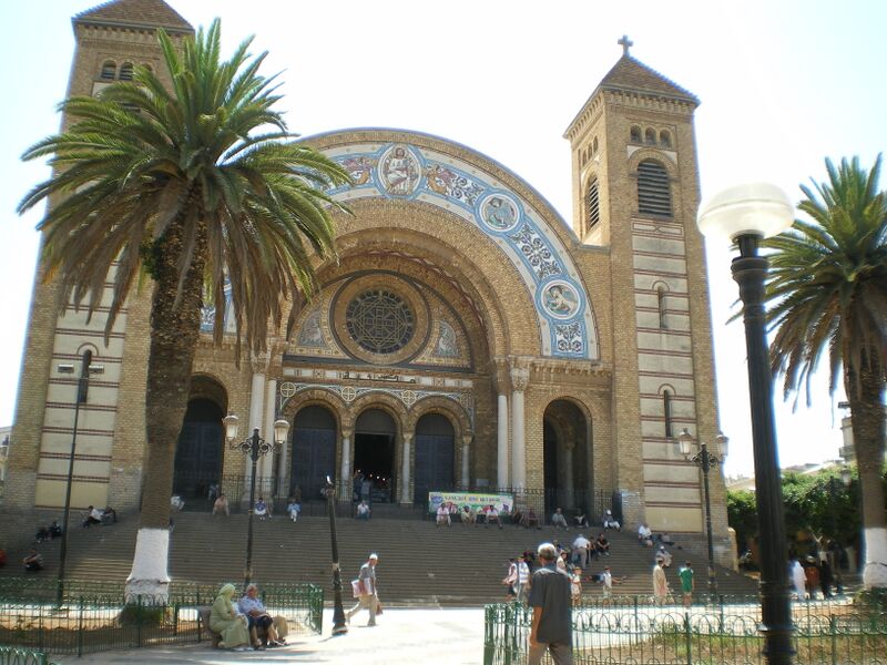 ملف:Cathédrale Oran.jpeg