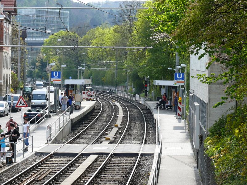 ملف:Stadtbahnhaltestelle Südheimer Platz.jpg