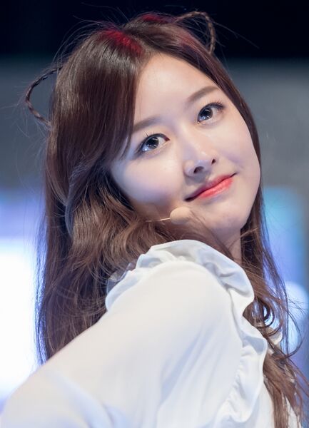 ملف:(17.05.24)구구단 미미 (2).jpg