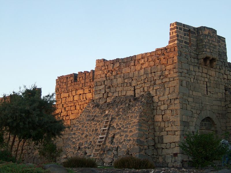 ملف:Al Azrak castle.jpg