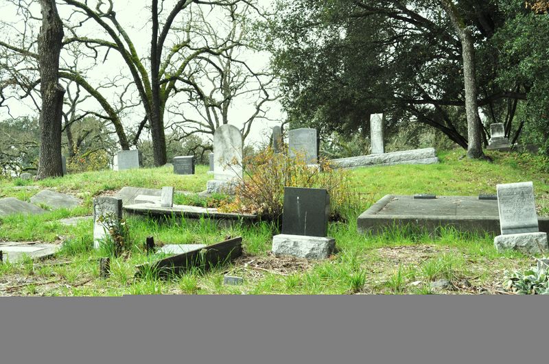 ملف:Cemeterybeauty.JPG