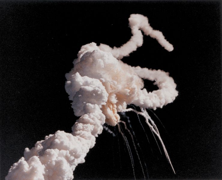 ملف:Challenger explosion.jpg