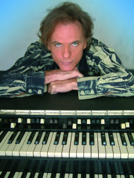 ملف:E bex 15x20 300dpi.jpg