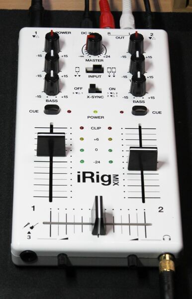 ملف:IRig mix DJ mixer.jpg