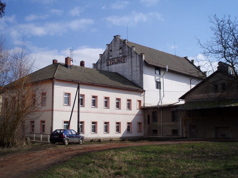 ملف:Kydlinovský statek (HK).JPG